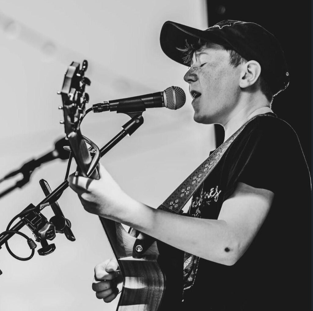 Letꞌs Busk!